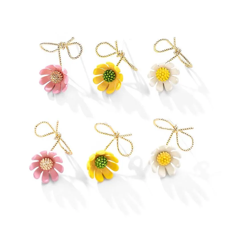 925 Silver Needle Small Daisy Earrings