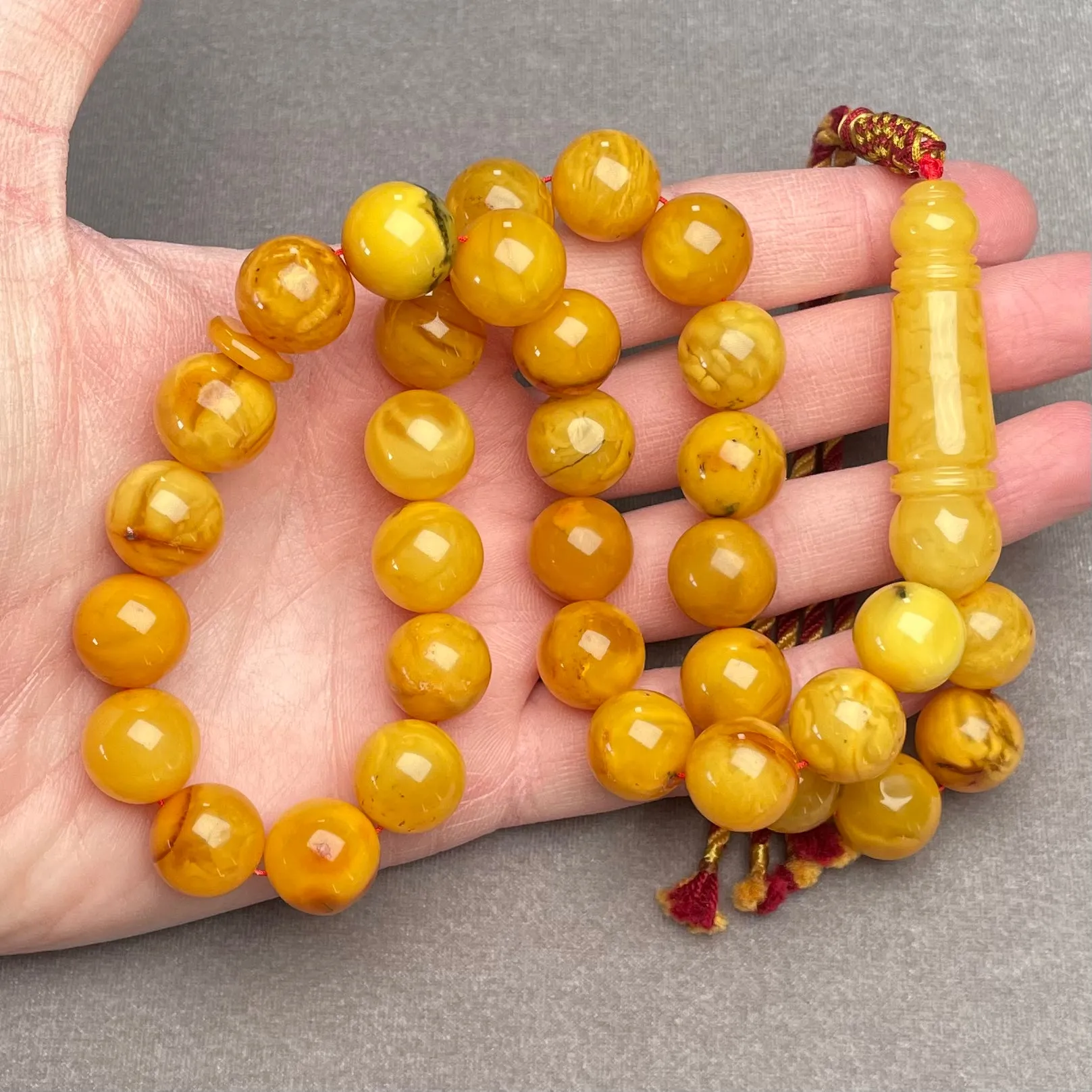 ANTIQUE AMBER MISBAHA 13,8mm 56,3g