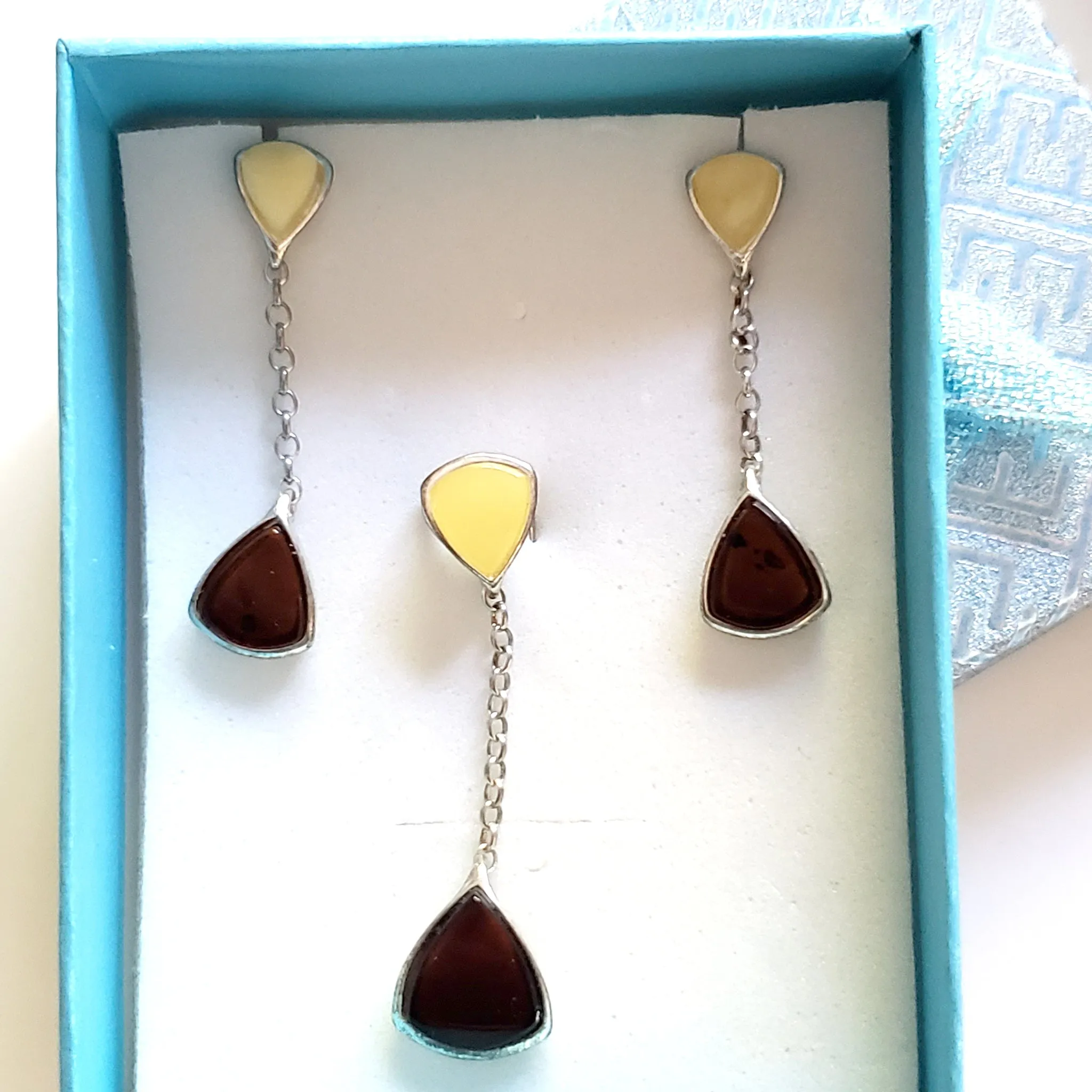 Cherry with Butterscotch Amber Elegant Jewelry Set