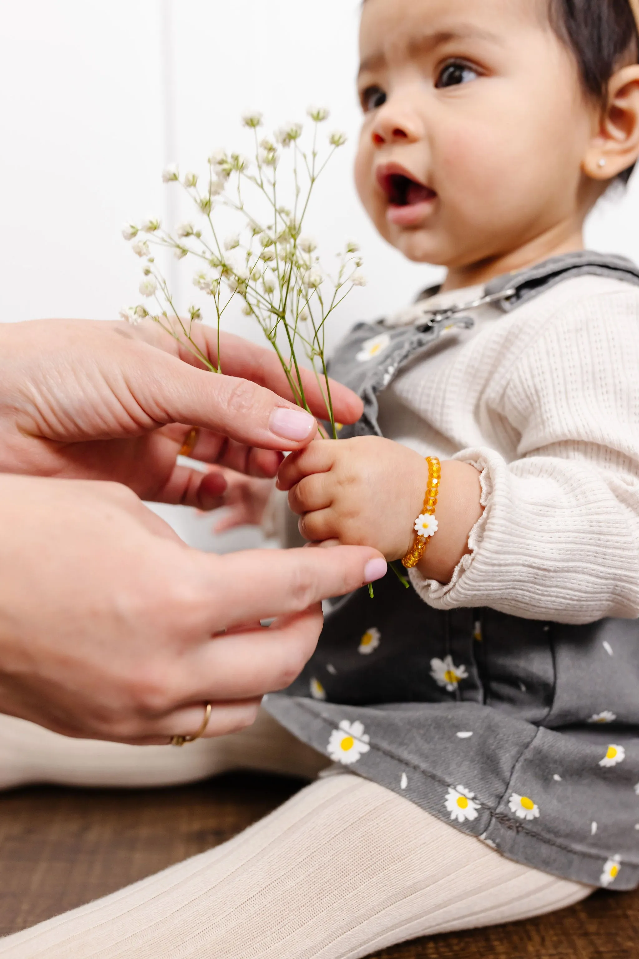 Daisy Baby Bracelet (Goldenrod 4MM Beads)