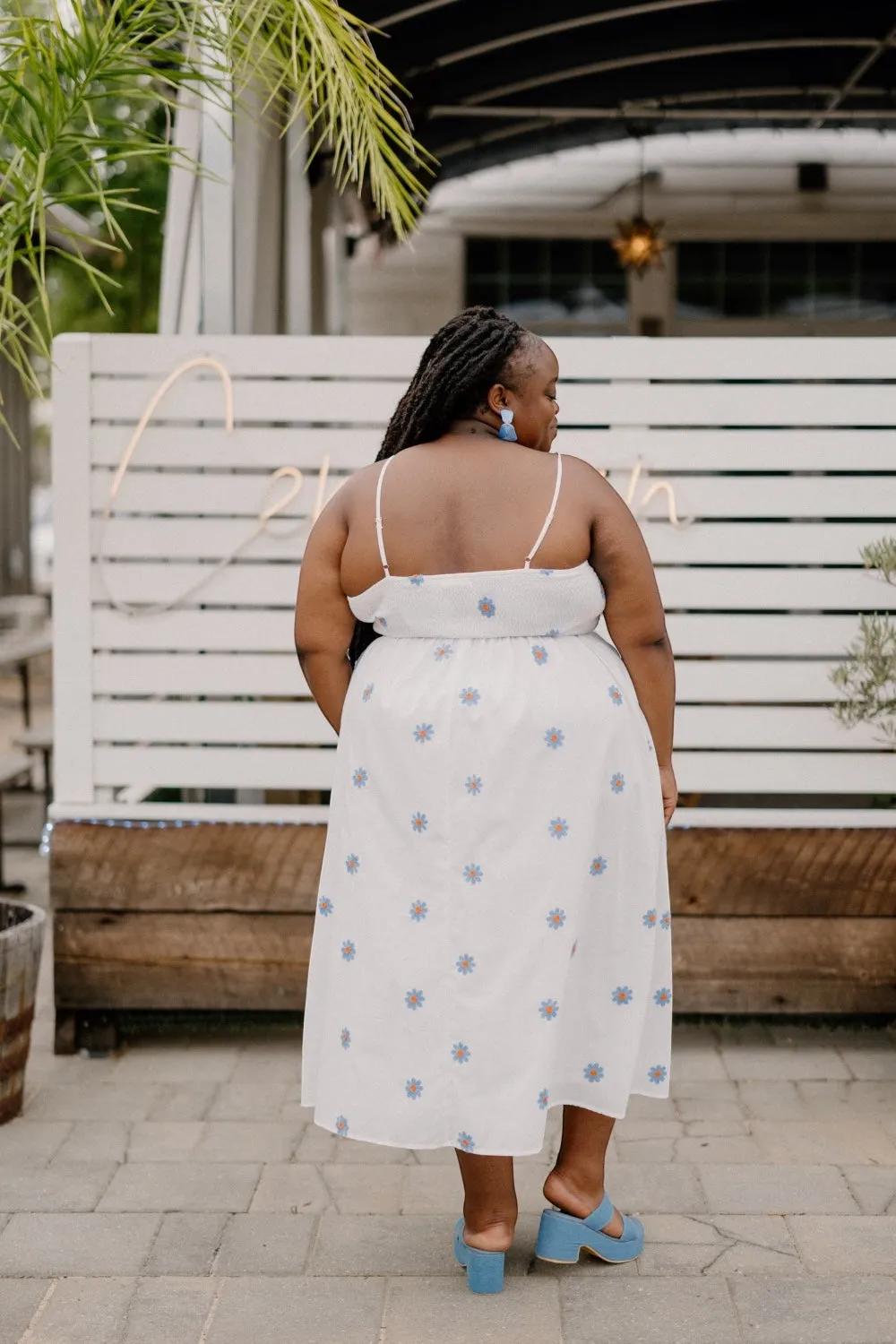 Daisy Embroidered Cut Out Dress (S-3XL)