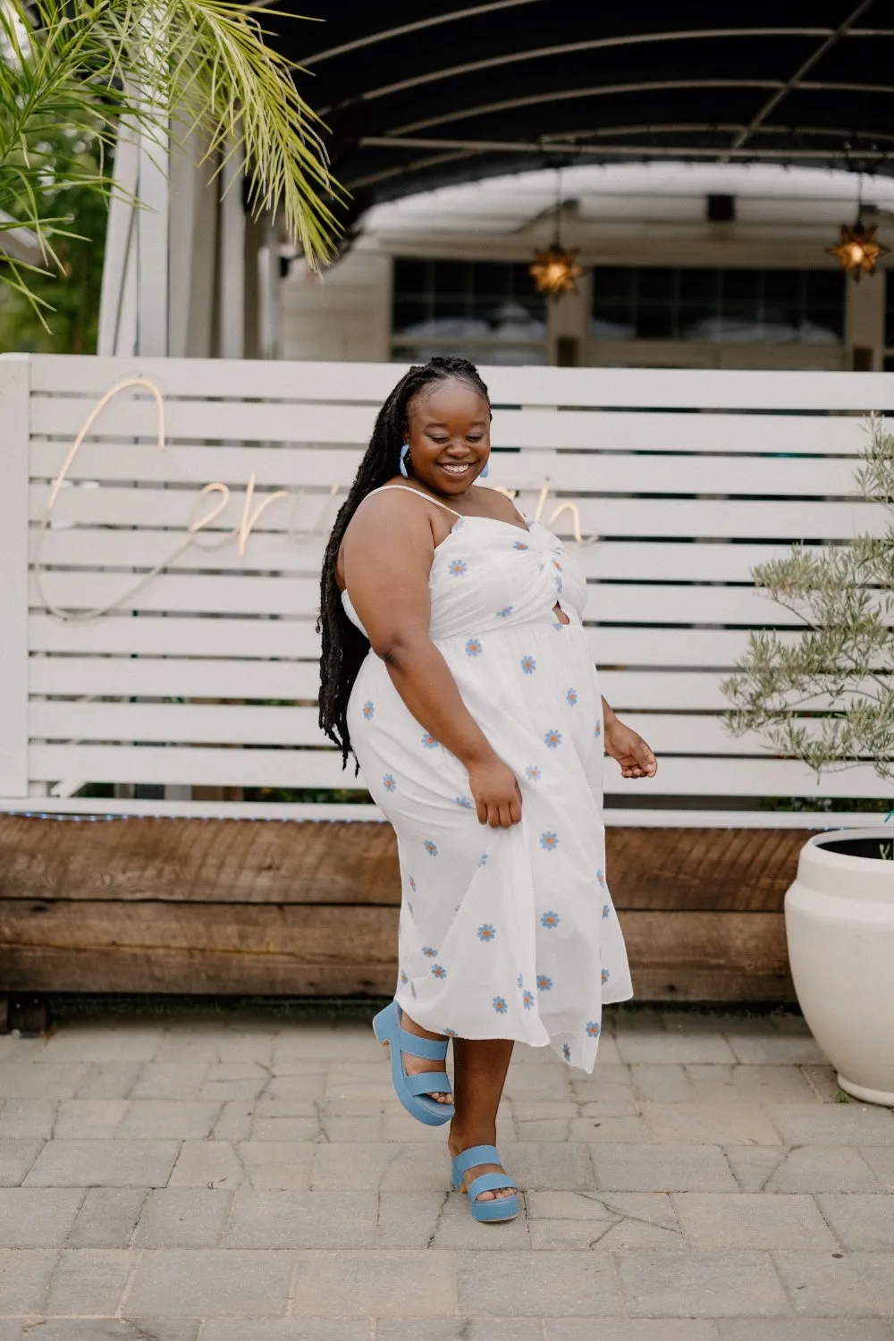 Daisy Embroidered Cut Out Dress (S-3XL)