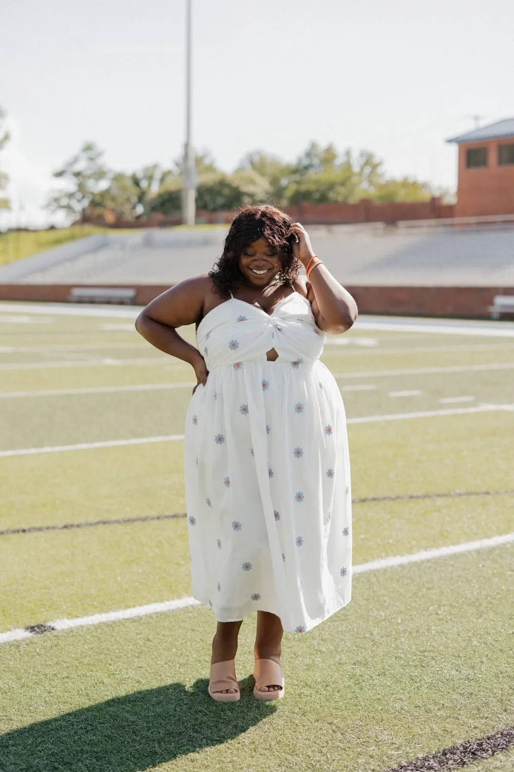 Daisy Embroidered Cut Out Dress (S-3XL)