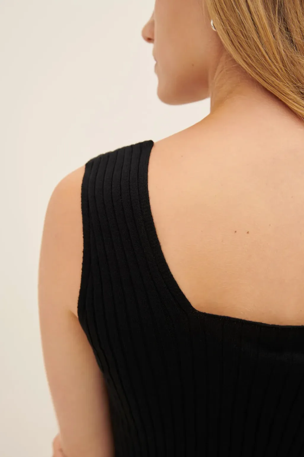Delta Singlet | Kowtow