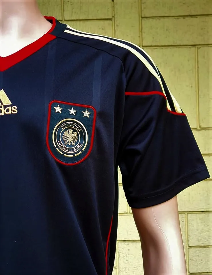 GERMANY 2010 WORLD CUP 3rd PLACE SCHWEINTEIGER 7 AWAY JERSEY CONTROVERSY SHIRT TRIKOT MEDIUM  CODE # 623793  OUT OF STOCK!