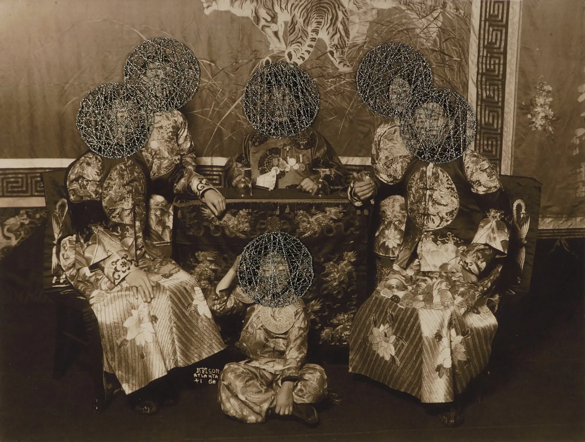 Han Ping-Chien with Family Troupe