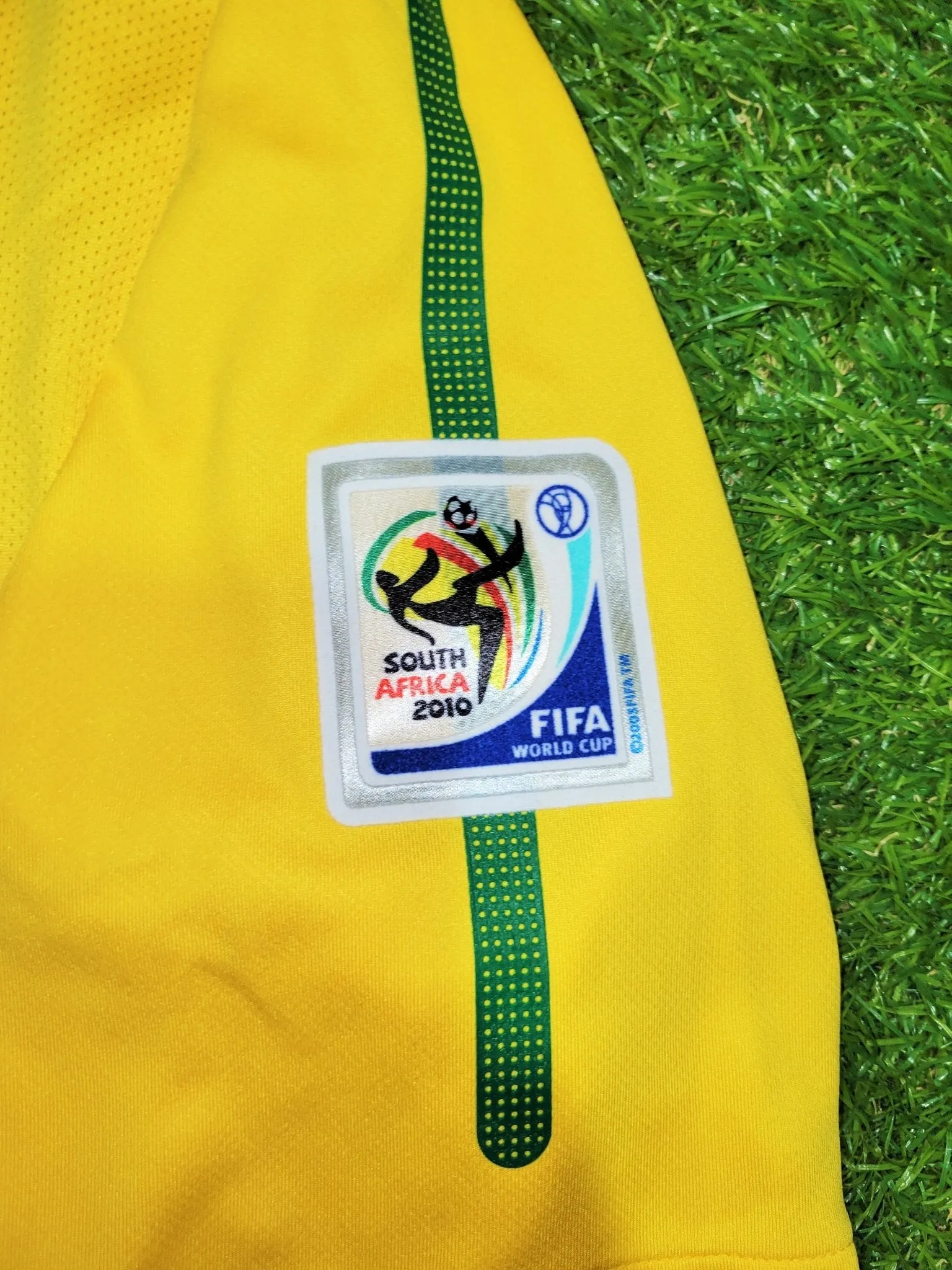 Kaka Brazil WORLD CUP 2010 PLAYER ISSUE Soccer Jersey Shirt L SKU# 369276-703
