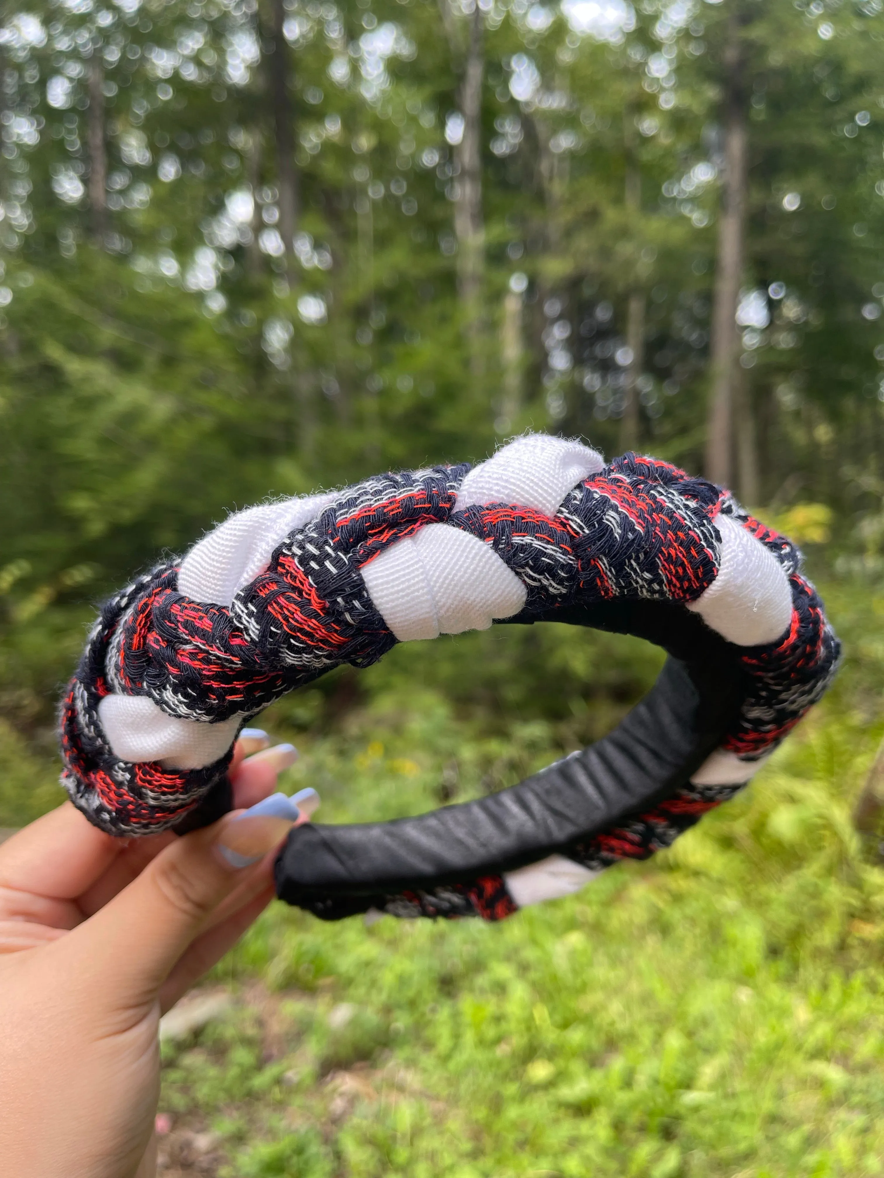 NEW El Carbonero Trenza: Blanco Roja y Navy Headband-  White Deep Navy and Red Braided Diadema