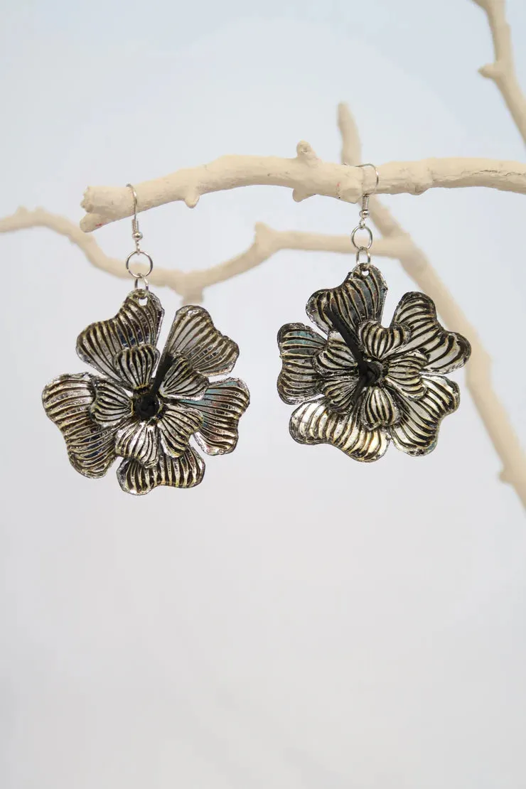 RECYCLED PLASTIC BOTTLES PLUMERIA EARRINGS - SILVER