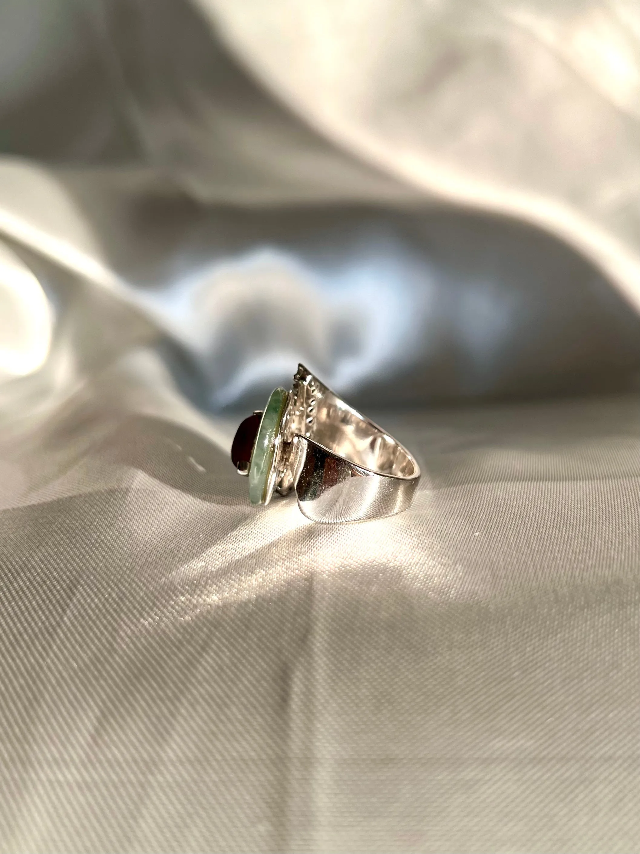 Round Fei Cui & Red Bird Jadeite Jade Ring
