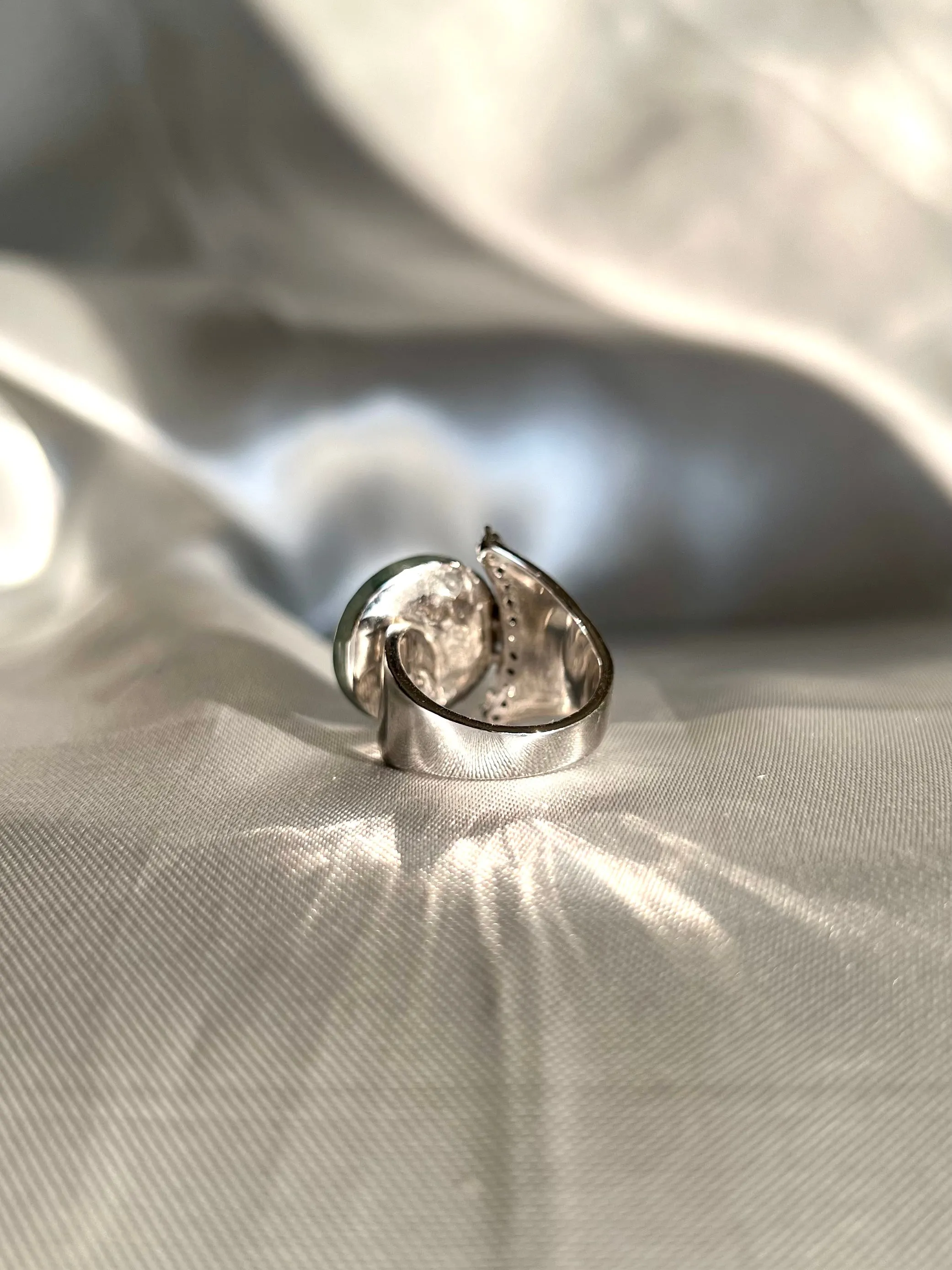 Round Fei Cui & Red Bird Jadeite Jade Ring