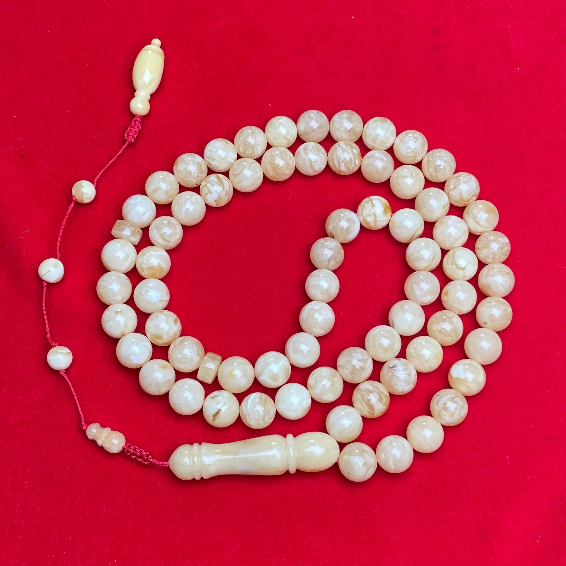 WHITE AMBER MISBAHA 10,3mm 45,5g
