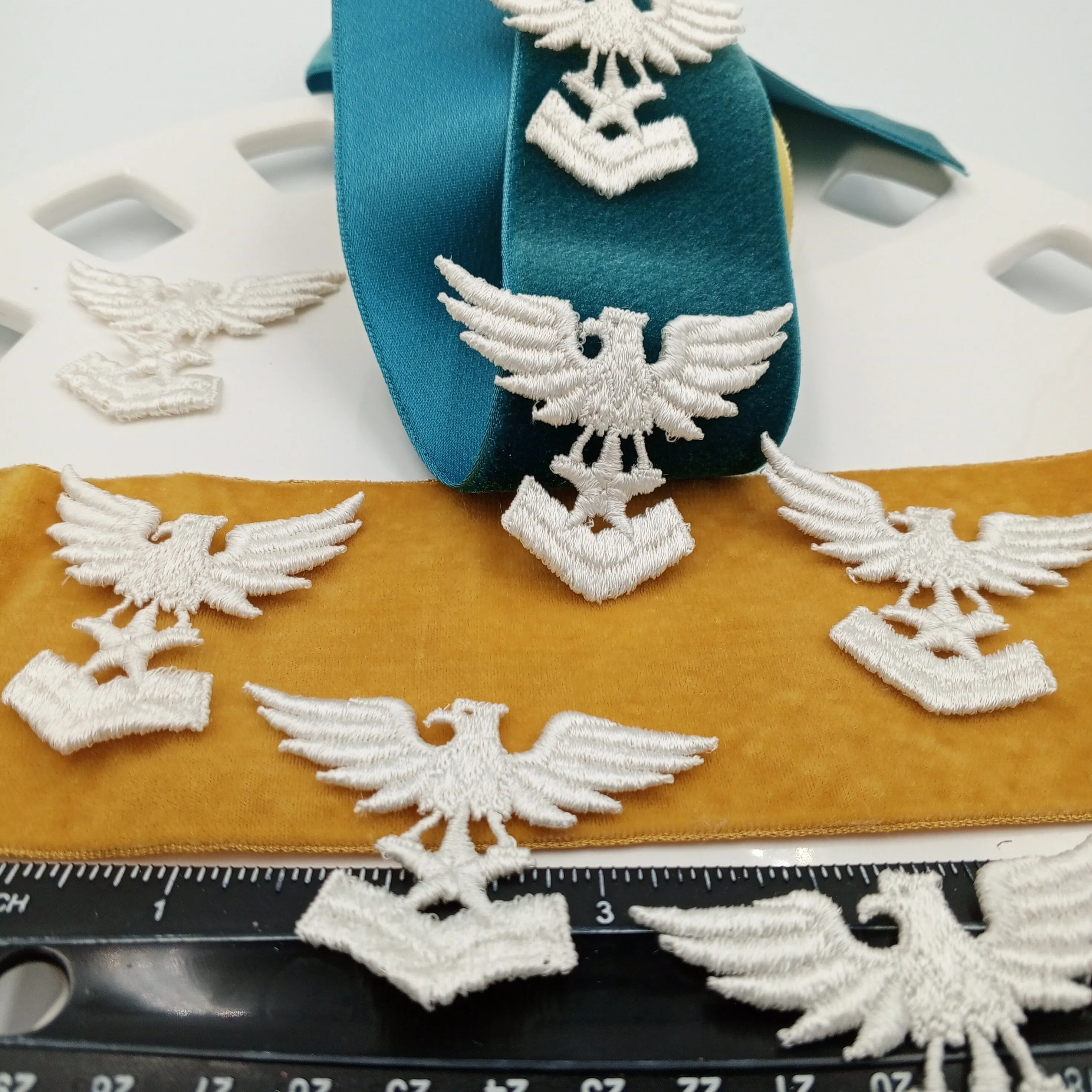 White Vintage Eagle Embroidered Applique Liberty Emblem Heraldic Uniform Patches Sewing Badge Embellishments